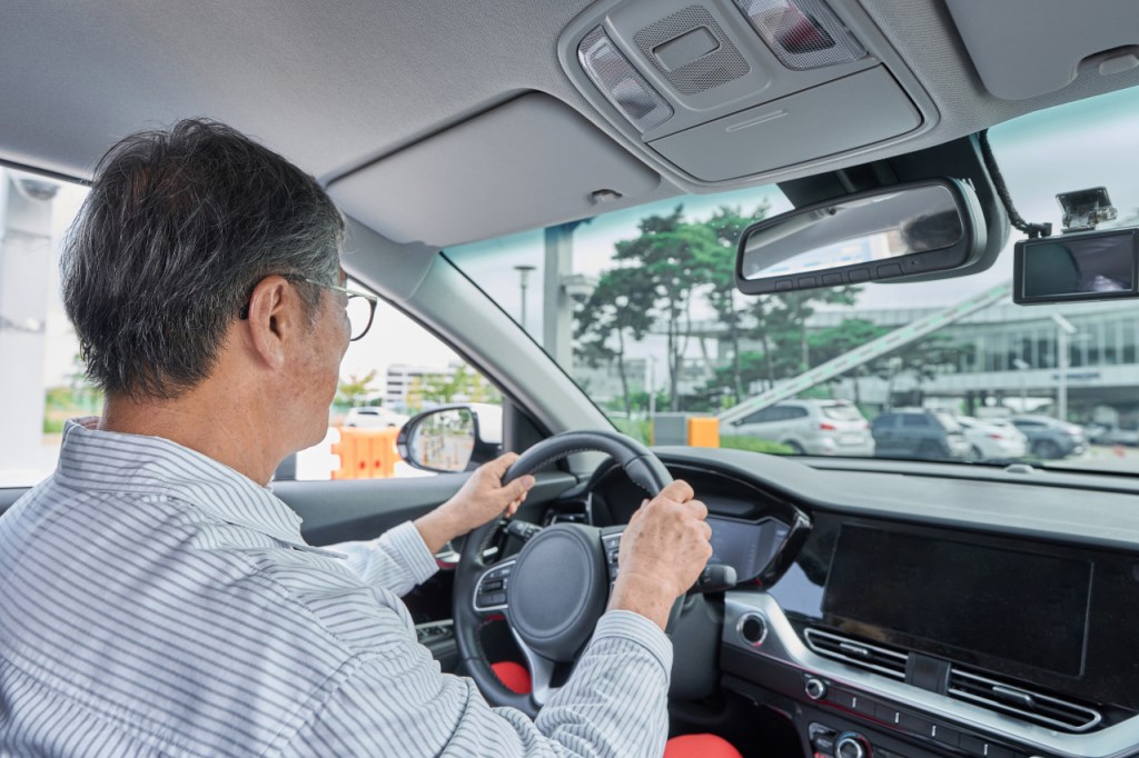 Permis conditionnels pour seniors révisés en « conducteurs à haut risque » en Corée du&nbsp;Sud